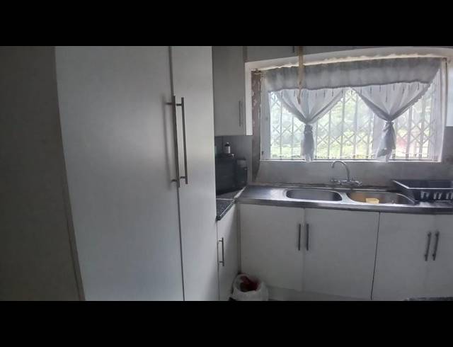 3 BEDROOM HOUSE FOR SALE IN WESTCLIFF